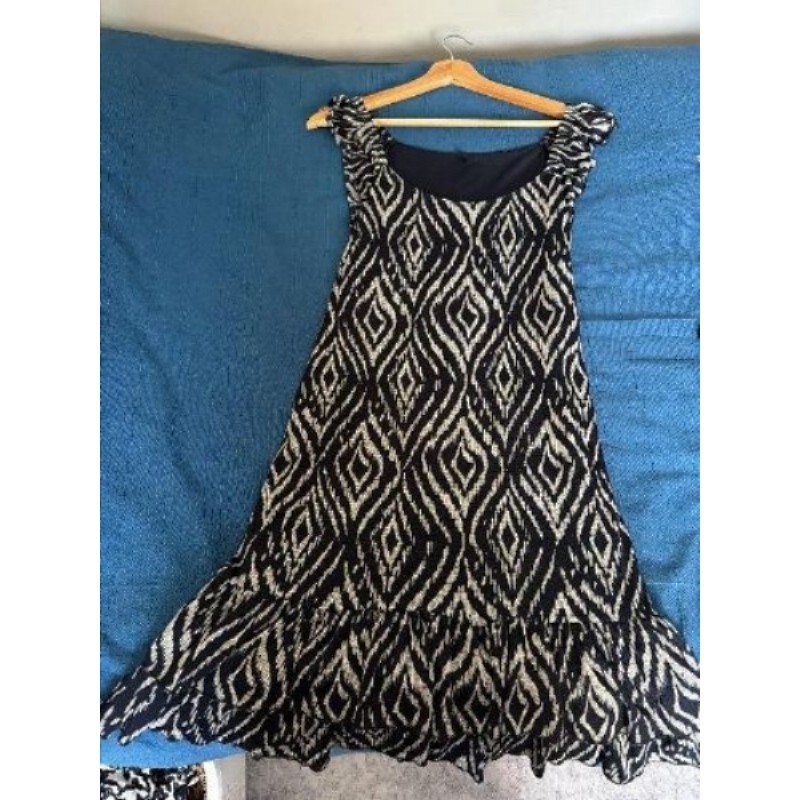 Robe bleue marine taille 2