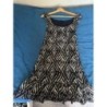 Robe bleue marine taille 2