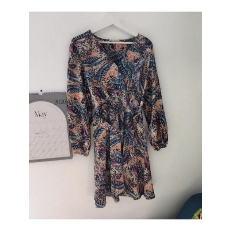 Robe multicolore manche longues avec ceinture intégré 