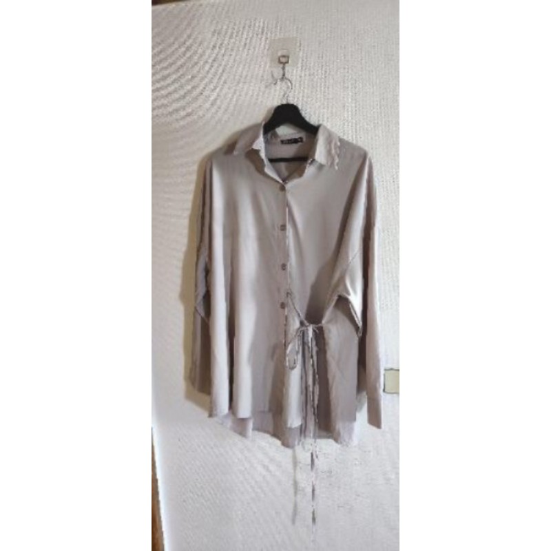 Chemise Lila avec ceinture intégré, T46