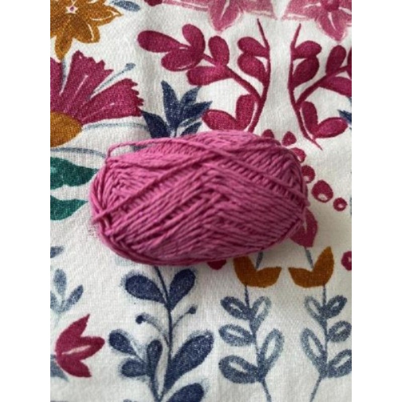 Bobine fil rose 