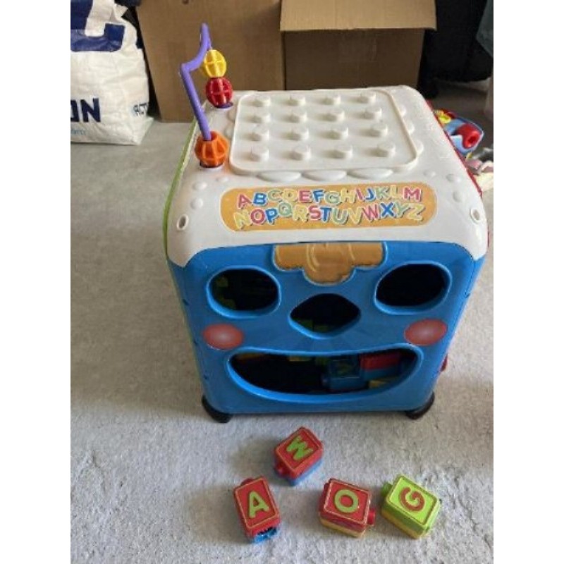 Bloc de jeux avec cubes bébé 