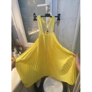 robe plissée jaune Okaîdi...