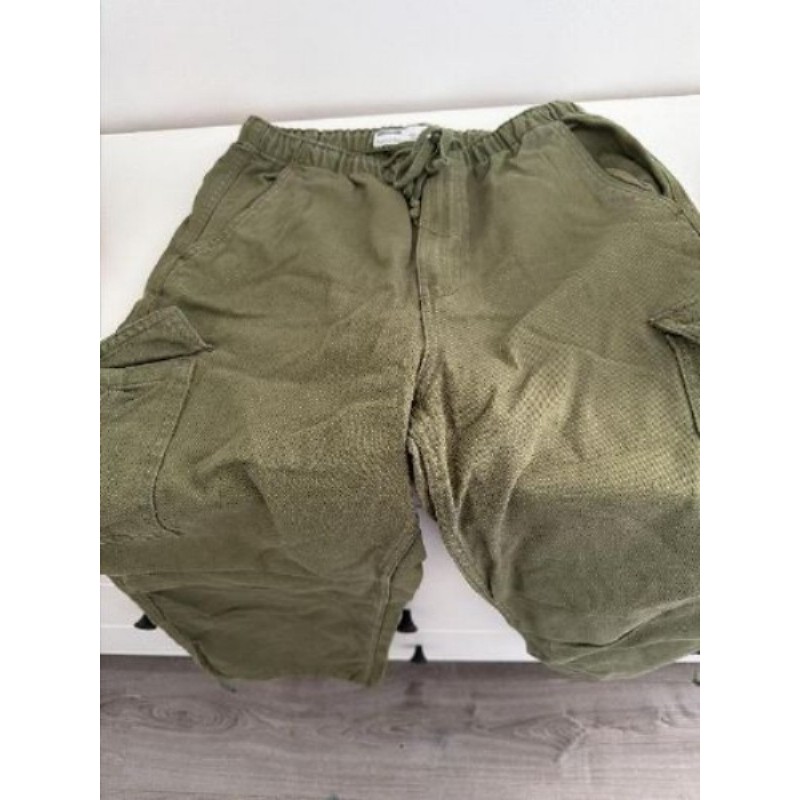 Pantalon bershka kaki 