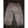 Pantalon à ouverture par l'entre jambe 0 mois marque "petit kimbaloo"