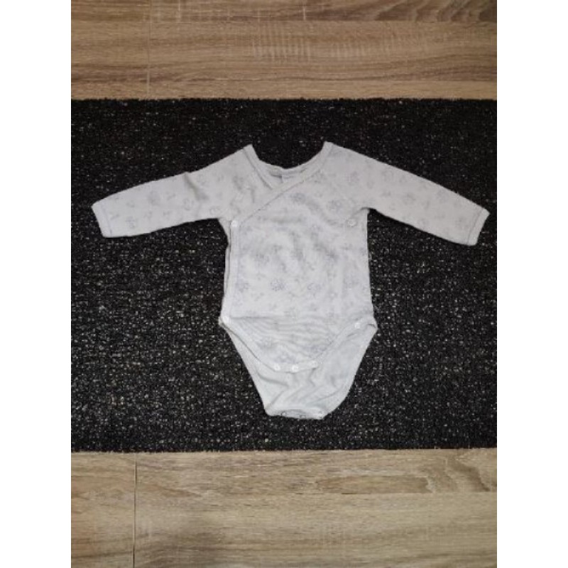 Body manches longues cache coeur 3 mois marque "petit bateau"