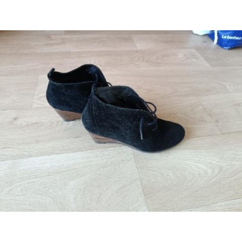 Chaussure noire semelle compensée TEXTO taille 41 