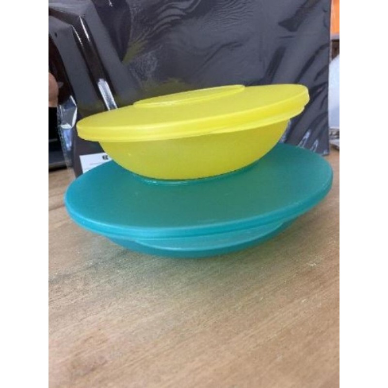 Lots tupperware 