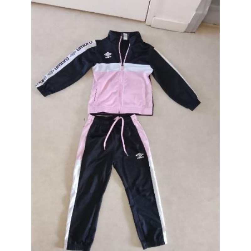 Ensemble jogging fille marque umbro taille 114 cm 5/6 ans