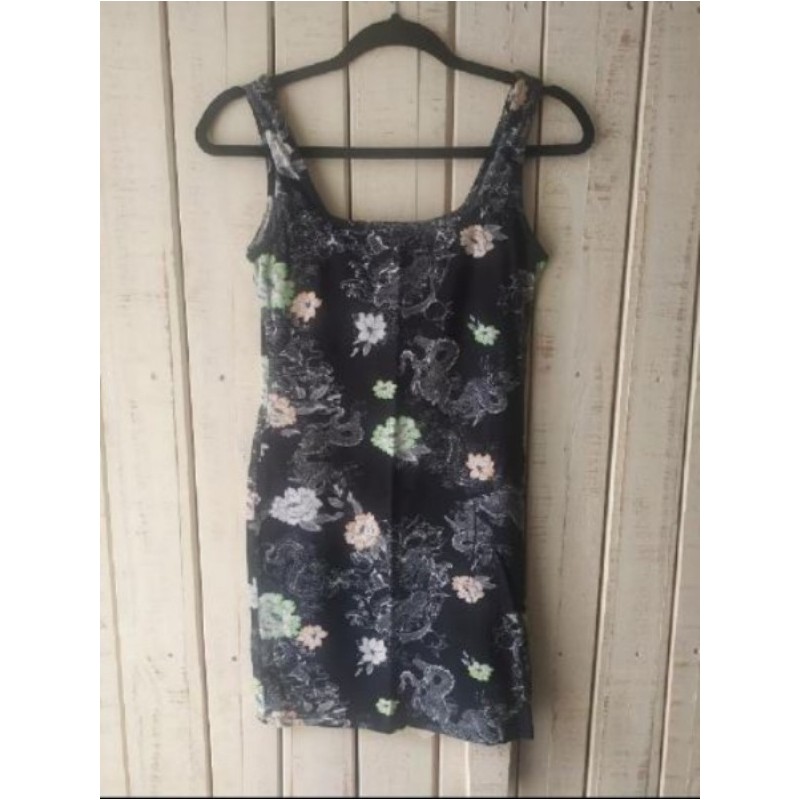 Robe été courte motif fleurs et dragons noire Tally Welj