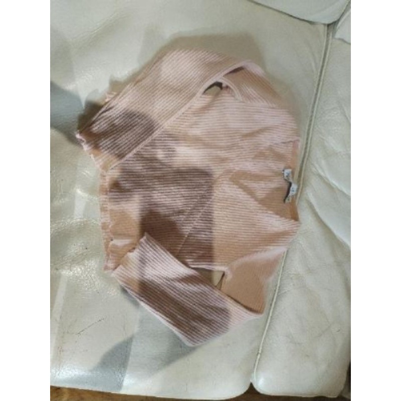 pull cache cœur zara 6-8ans doux pour danse ou gym