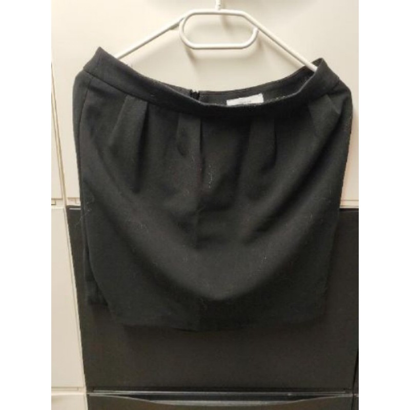 Jupe courte noire taille 1