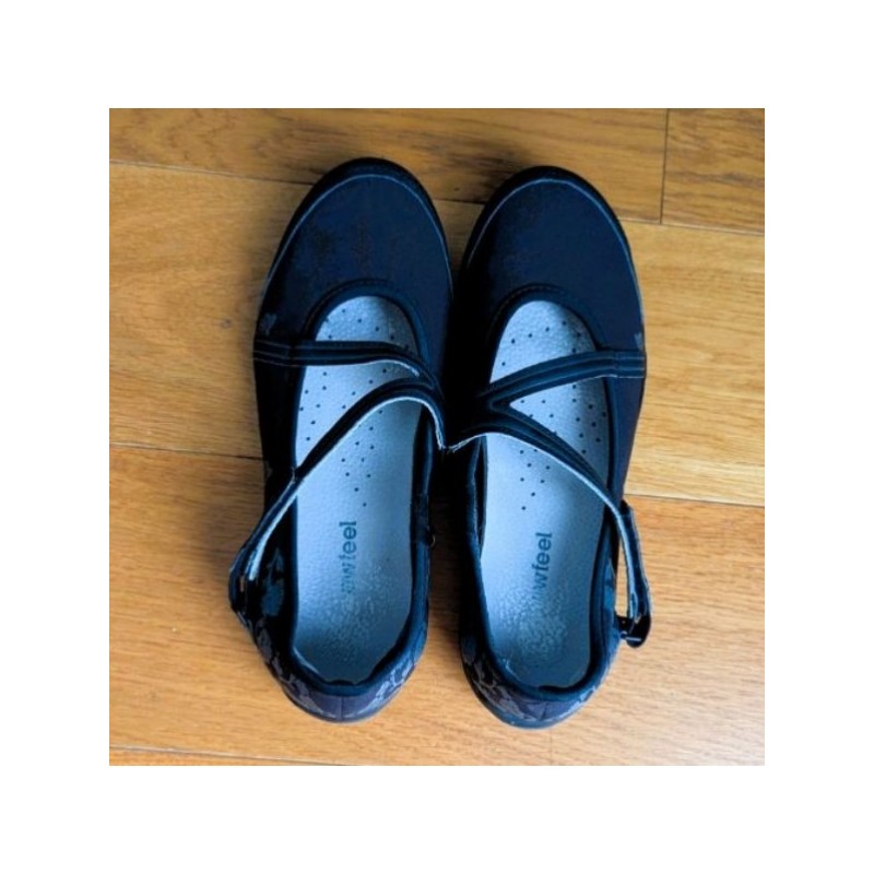 Ballerines de marche urbaine Noire Taille : 38