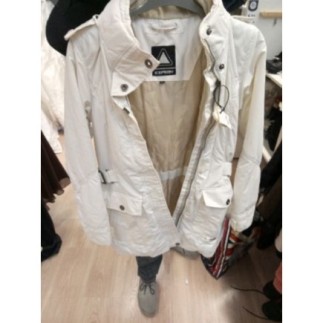 Anorak blanc avec capuche...