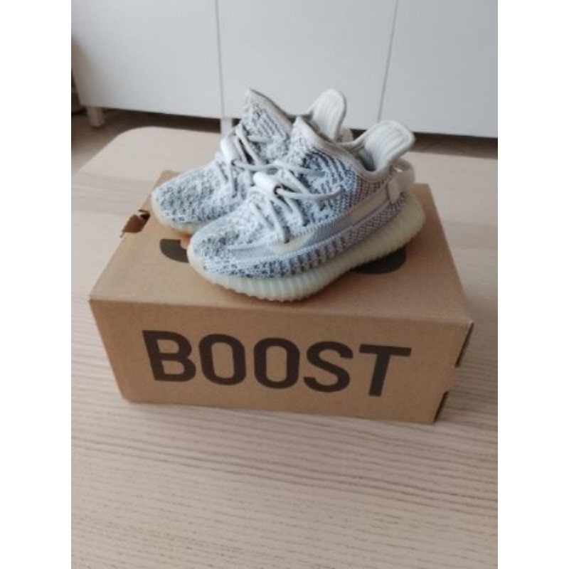 Yeezy Boost blanc/gris taille 23