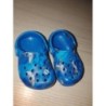 Crocs taille 19-20 bleu avec requin