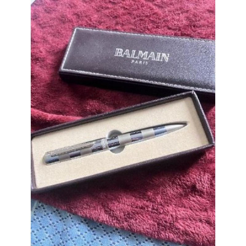 Stylo Balmain neuf
