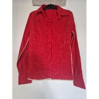 Chemisier rouge Taille 38...