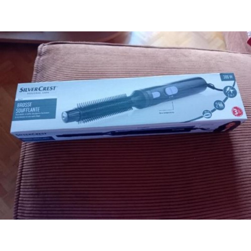 Brosse soufflante Silvercrest jamais servie