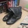 Bottes noires en cuir