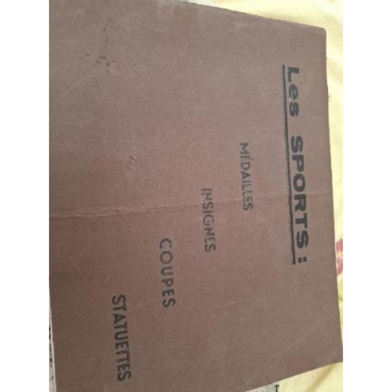 Vieux livret récompenses sportives