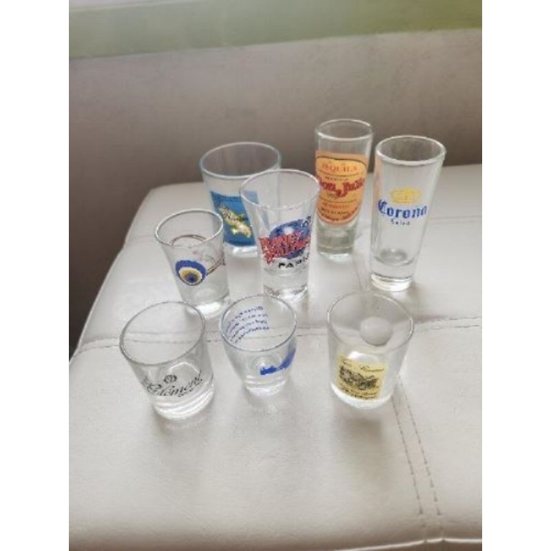 8 verres miniatures collection 