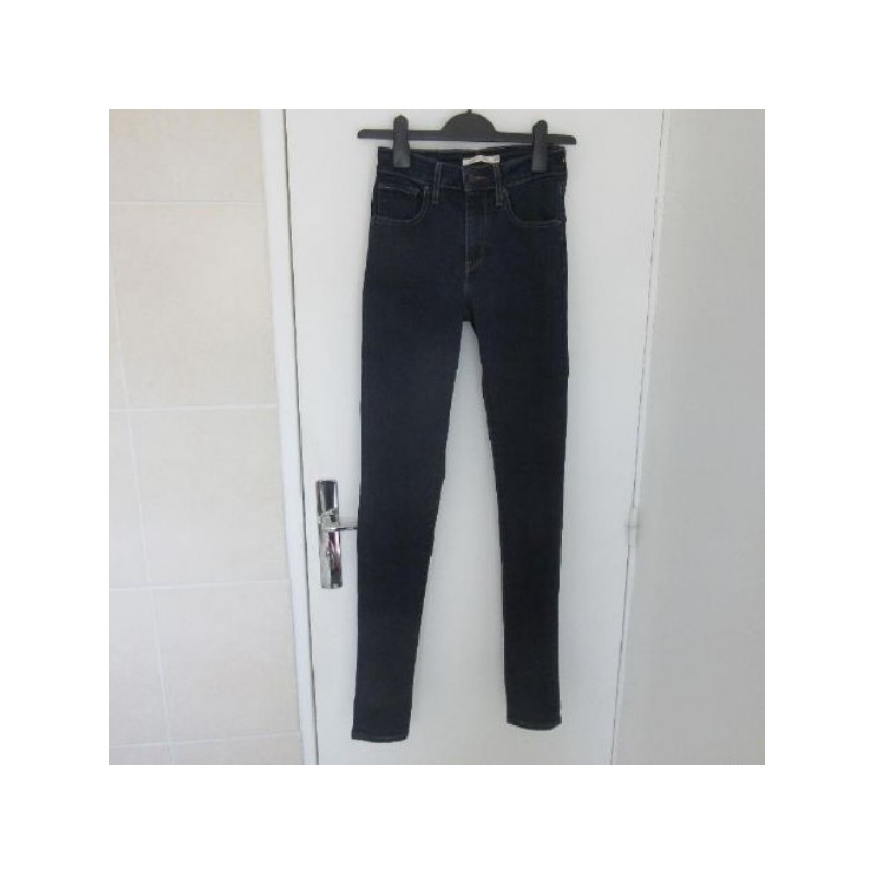 (4317) JEAN femme LEVIS 721 bleu high rise skinny W.25 L.32 (T.35) état neuf