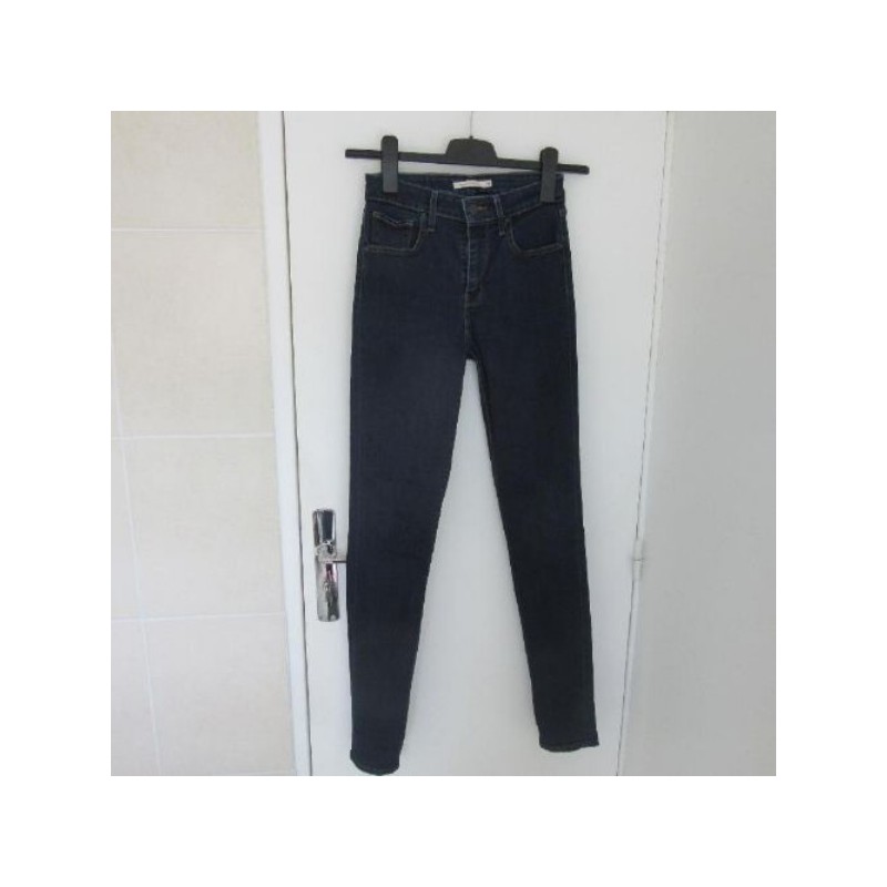 (4318) JEAN femme LEVIS 721 bleu high rise skinny W.26 L.32 (T.36) état neuf