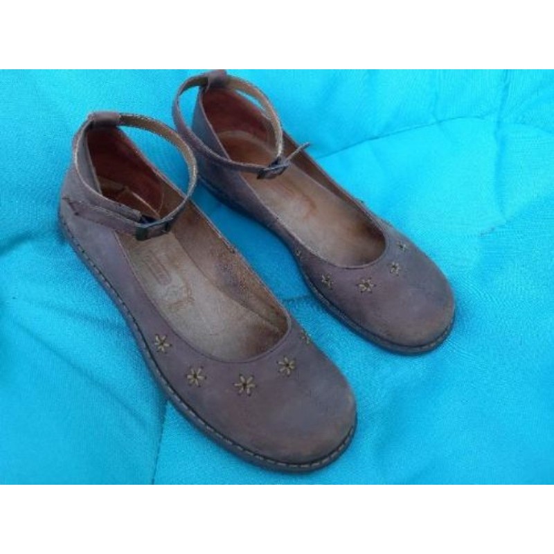 BALLERINE MARRON NOTHING ELSE CUIR 37 NEUVE
