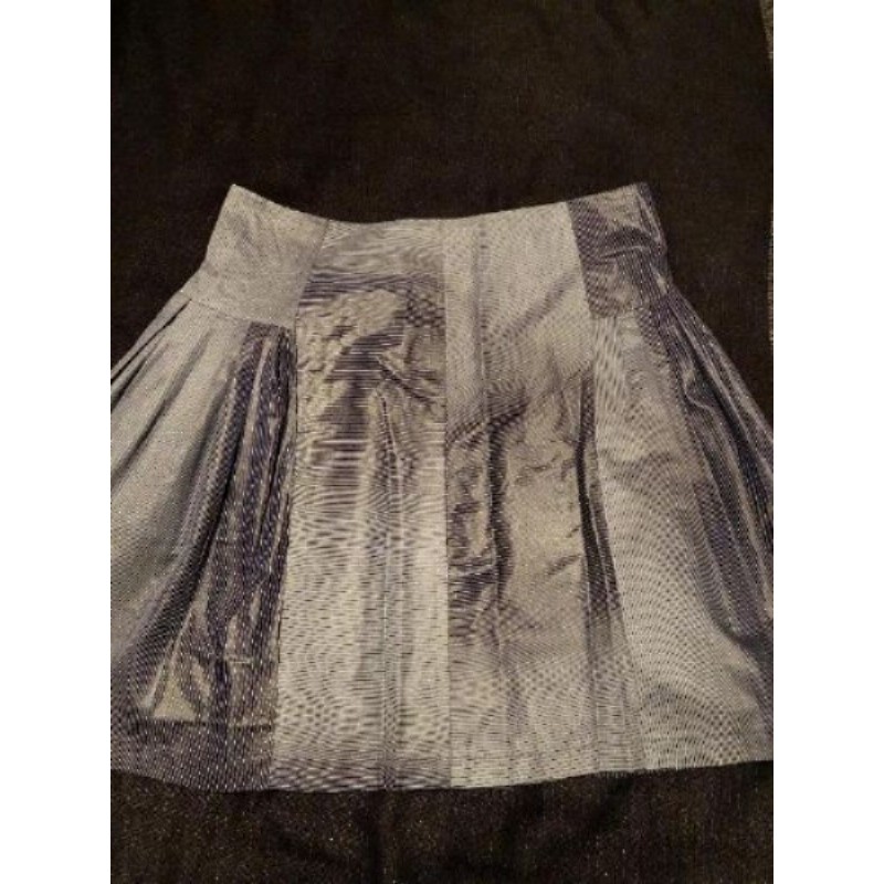 Jupe camaïeu, taille 42 courte