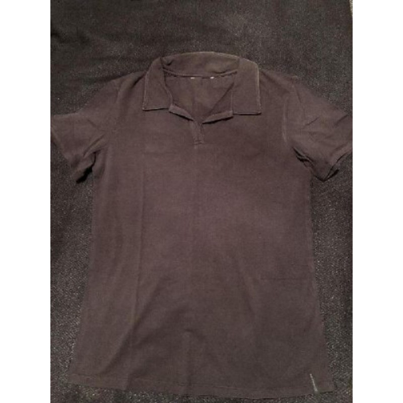 T-shirt noir, taille 42