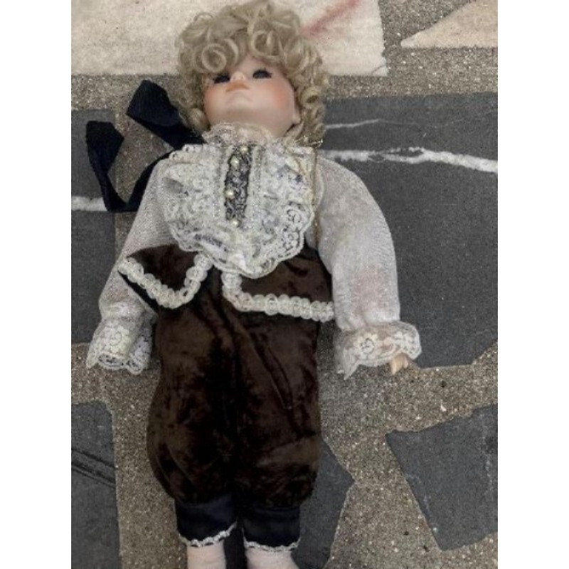 Poupée porcelaine vintage 