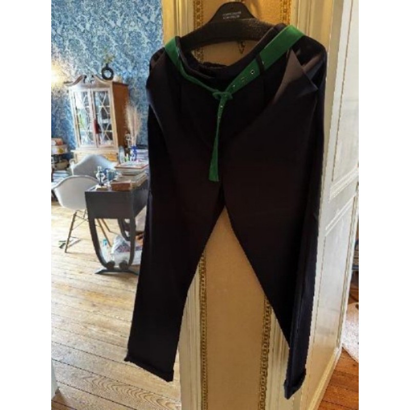 Pantalon costume bleu marine LA FÉE MARABOUTEE T36 - Neuf, ceinture verte