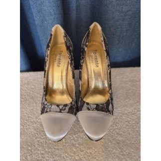 Chaussure talons gris argenté et dentelle noir taille 37