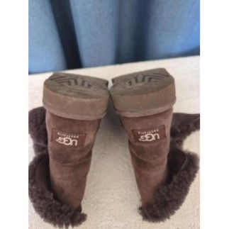 Botte UGG marron taille 33