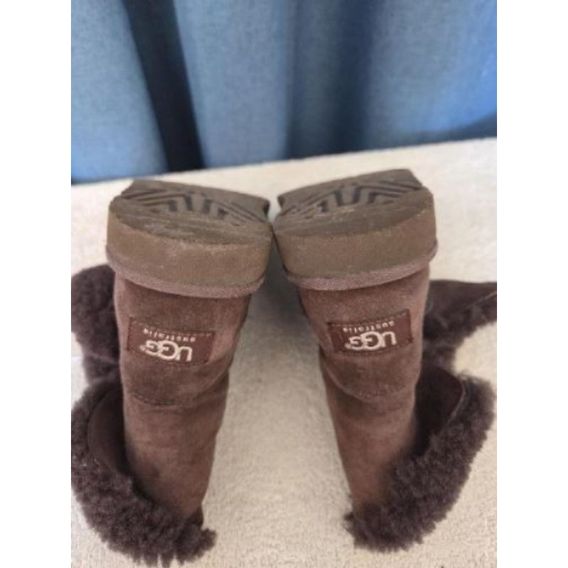 Botte UGG marron taille 33
