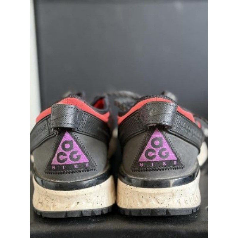 Chaussure Nike ACG T. 40,5