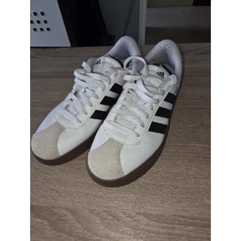 Basket Adidas 39 1/3 