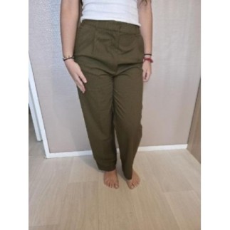 Pantalon vert olive ZARA...