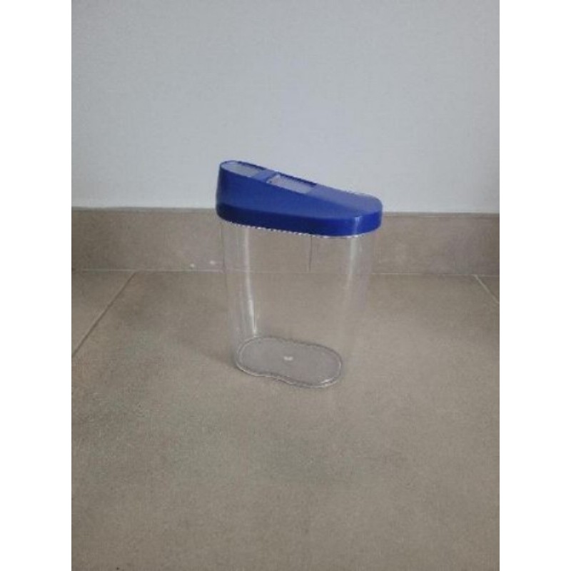 Boite a rangement avec bec bleu 