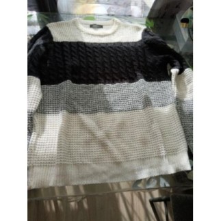 Pull blanc noir gris  L