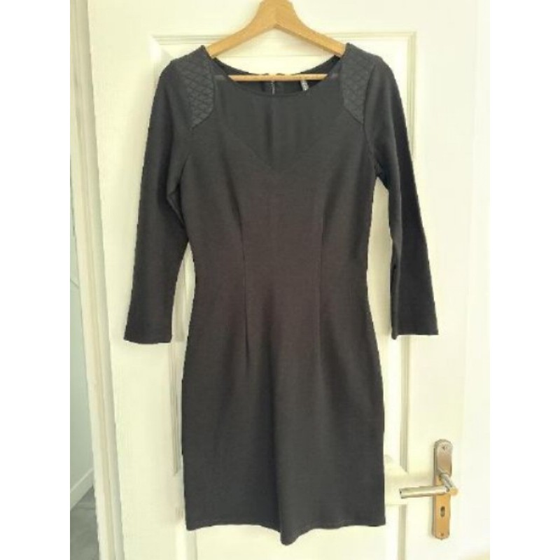 Robe Courte Noire Manches Longues NAF NAF Taille M