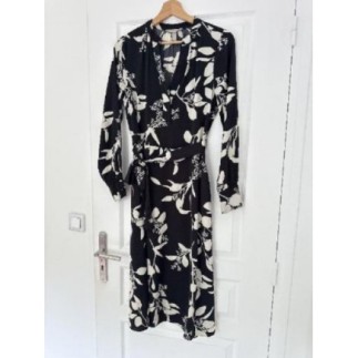 Robe Fleurie Noire et...