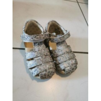 Sandales kickers 20