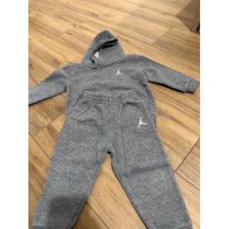 Ensemble Jordan gris 18 mois 