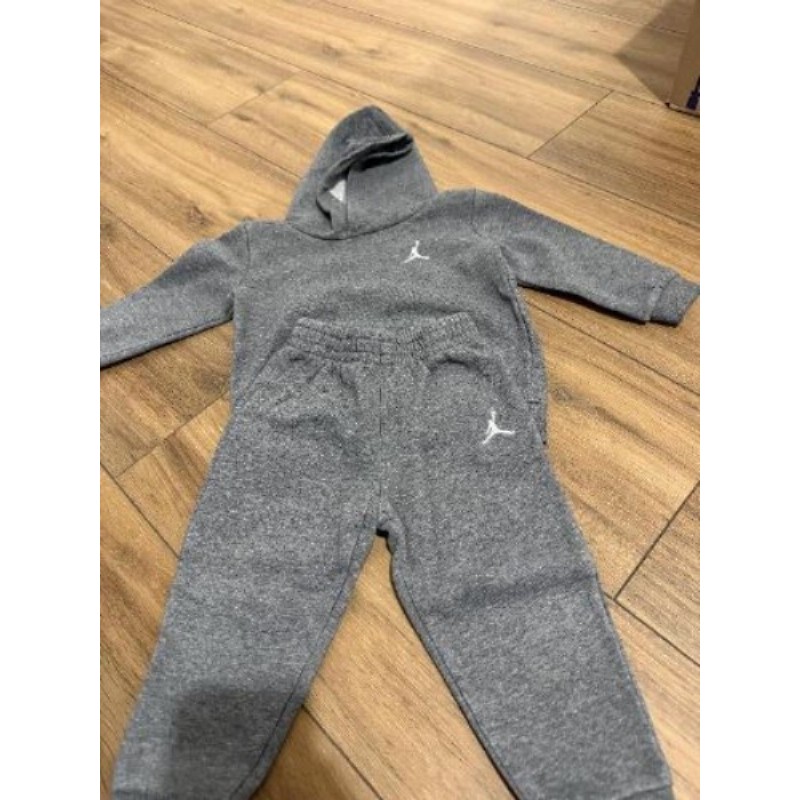 Ensemble Jordan gris 18 mois 