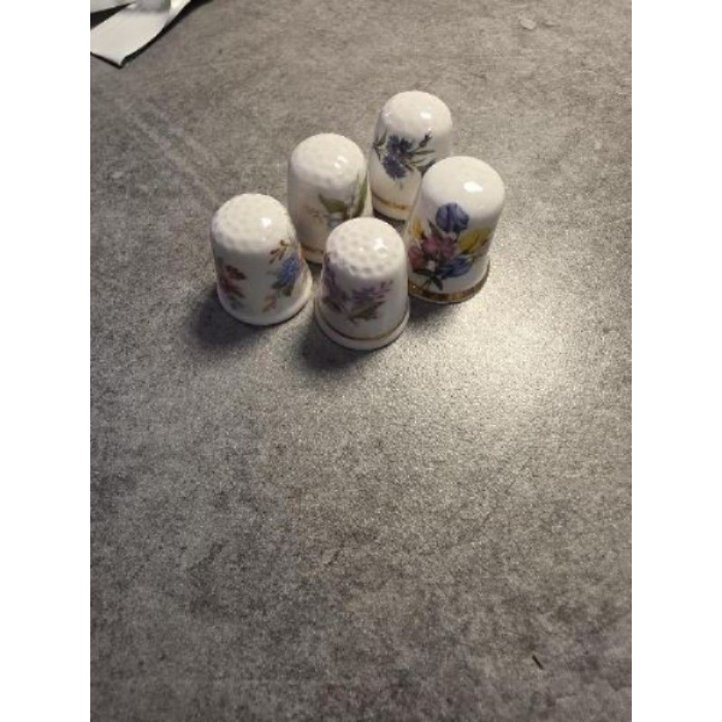 Lot de 5 dés de couture 