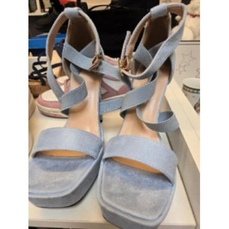 Chaussure femme taille 39...