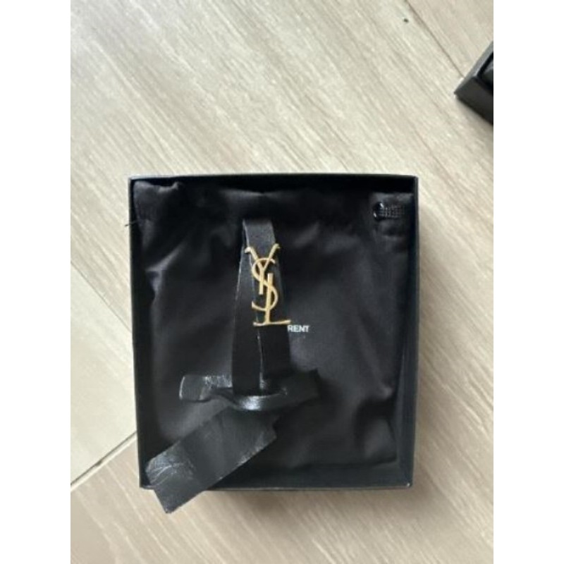 Bracelet YSL , taille S (prix boutique: 325€)