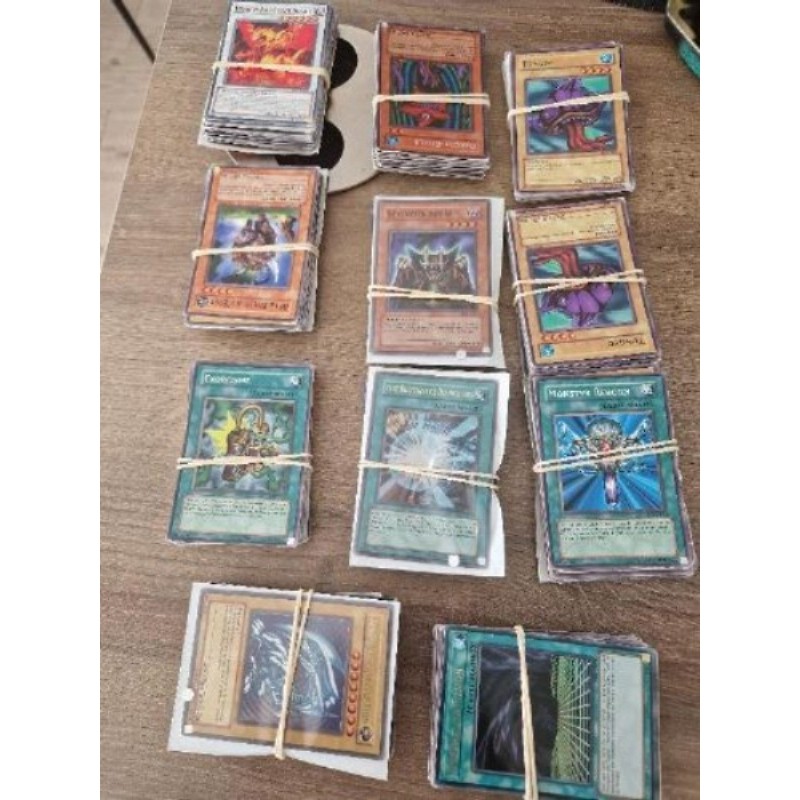 Cartes YU GI OH 30 cartes/ paquets